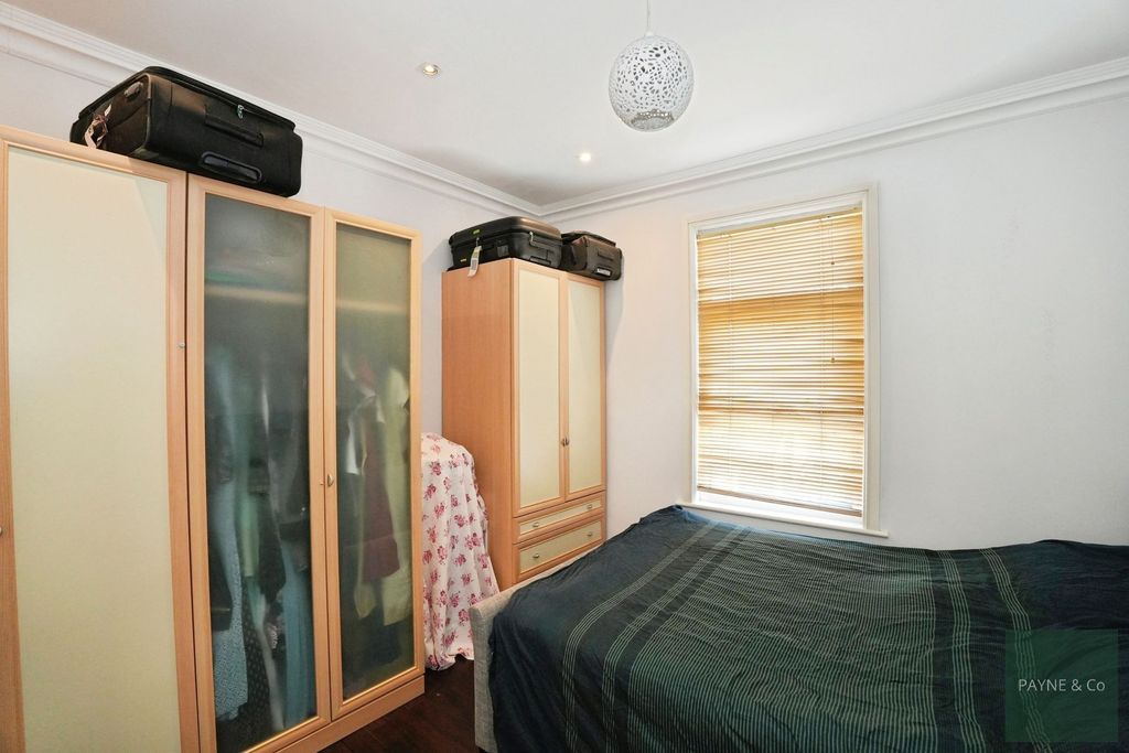 Additional image 16 of 5 bed terraced house for saleCavendish Gardens, Ilford IG1
