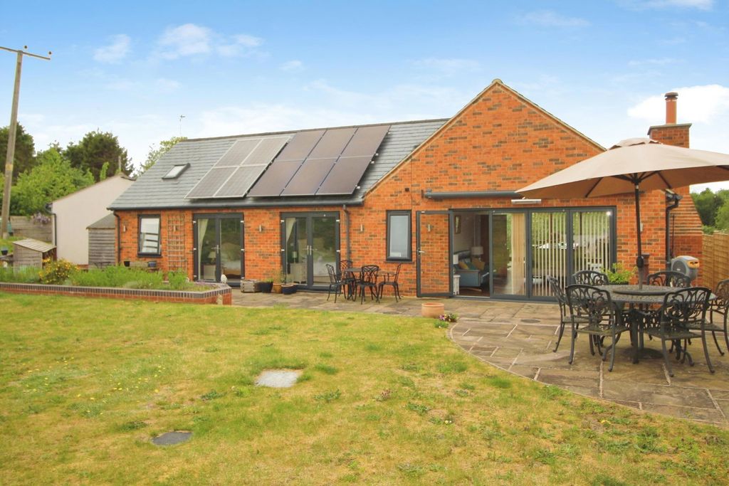 Additional image 24 of 3 bed bungalow for saleSandy Lane, Nr. Franche, Kidderminster DY11