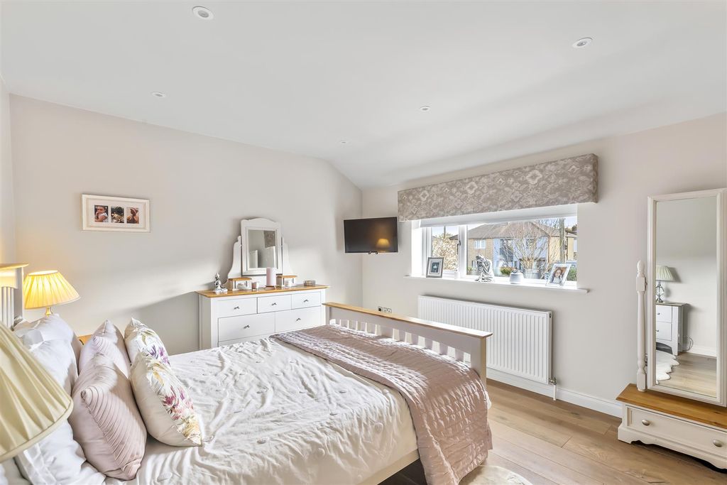 Additional image 20 of 4 bed detached house for saleLeeds Road, Ilkley LS29