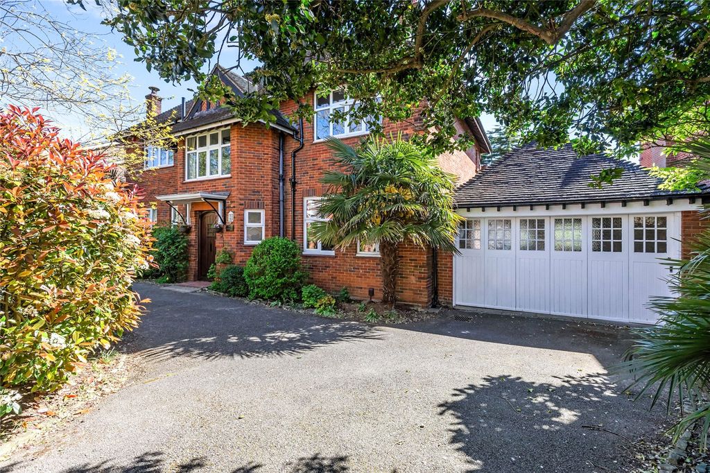 5 bed detached house for saleThe Drive, Hove, East Sussex BN3