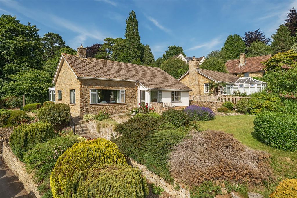 3 bed detached bungalow for saleWadham Close, Ilminster TA19