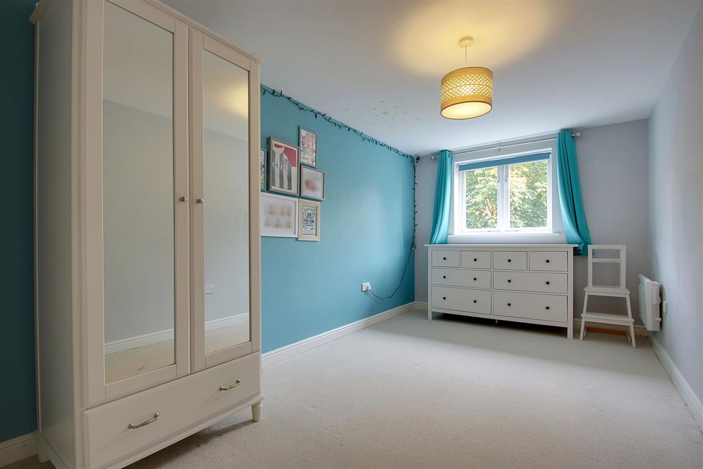 Additional image 10 of 2 bed flat for saleOvaltine Court, Kings Langley WD4