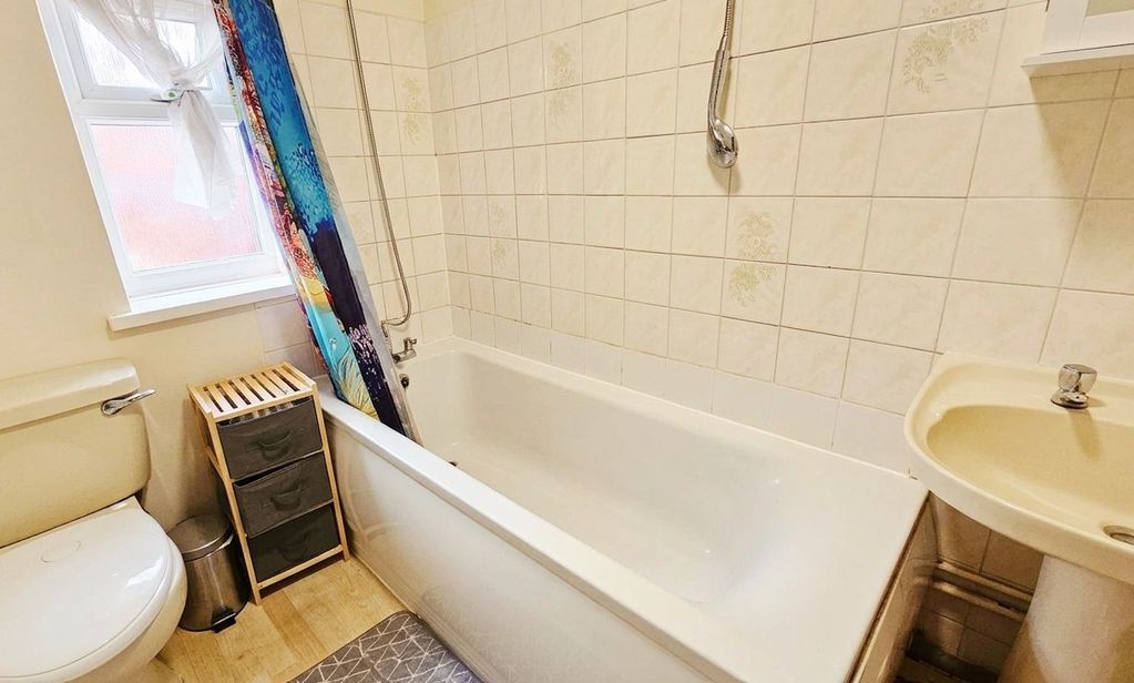 Additional image 8 of 2 bed flat for saleClehonger, Herefordshire HR2
