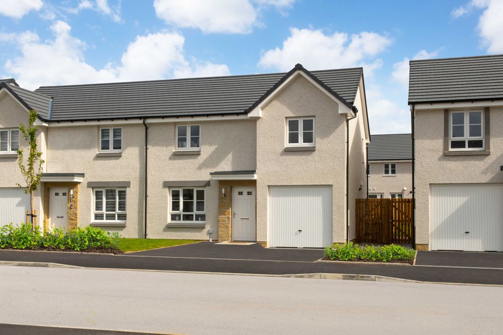 3 bed semi-detached house for sale"Ravenscraig" at 100 Oldmeldrum Road, Inverurie AB51