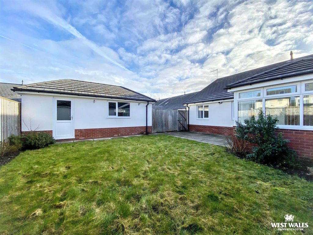 Additional image 21 of 3 bed detached bungalow for saleLlys Y Felin, Kidwelly SA17
