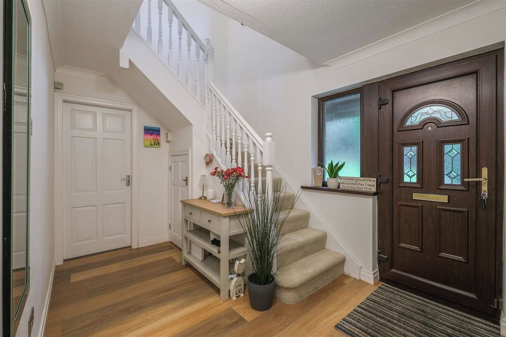 Additional image 17 of 4 bed detached house for salePrince Wood Lane, Huddersfield HD2