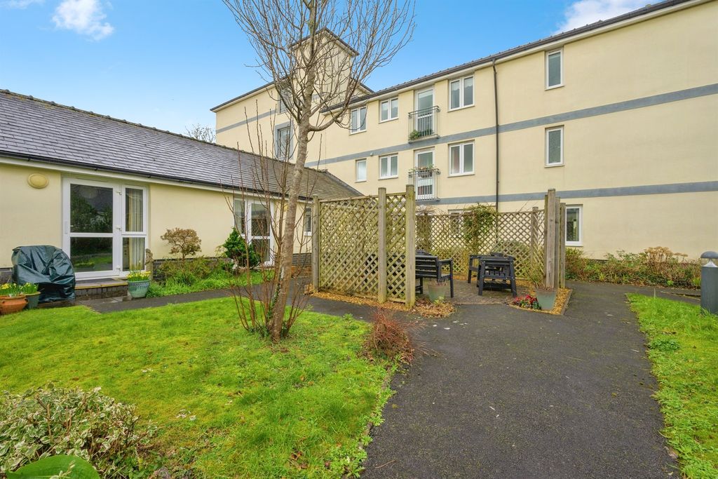 Additional image 16 of 1 bed flat for saleWestern Road, Ivybridge PL21