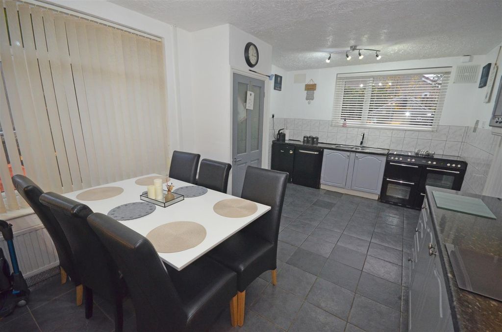 Additional image 9 of 4 bed semi-detached house for saleWaterside, Hyde SK14