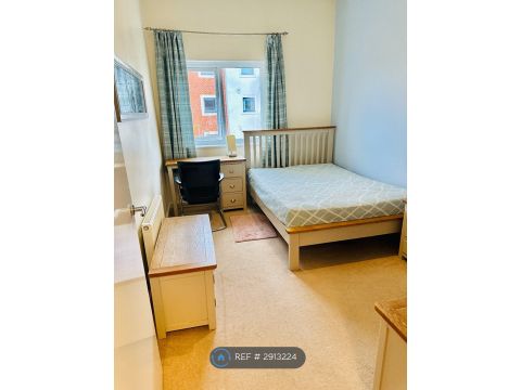 Kennet Island, Reading RG2, Room to rent