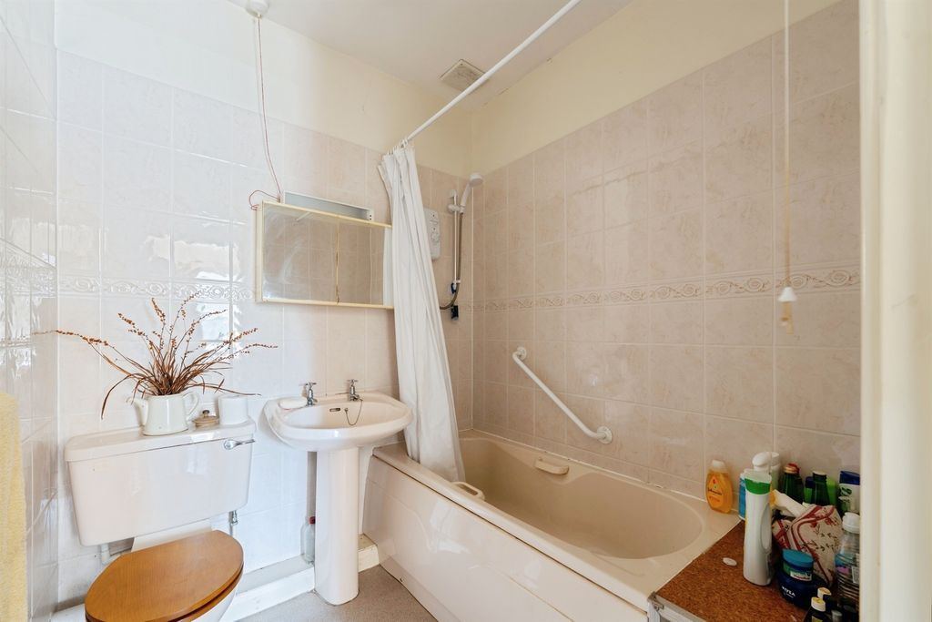 Additional image 13 of 2 bed flat for saleRedman Close, Haworth, Keighley BD22