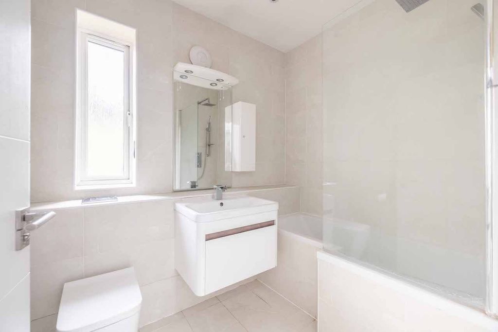 Additional image 15 of 4 bed detached house for saleCopse Wood, Iver Heath SL0