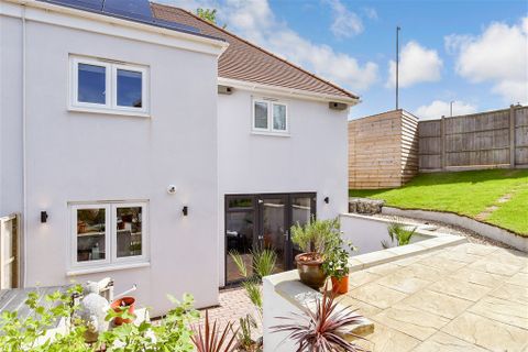Carden Hill, Hollingbury, Brighton, East Sussex BN1