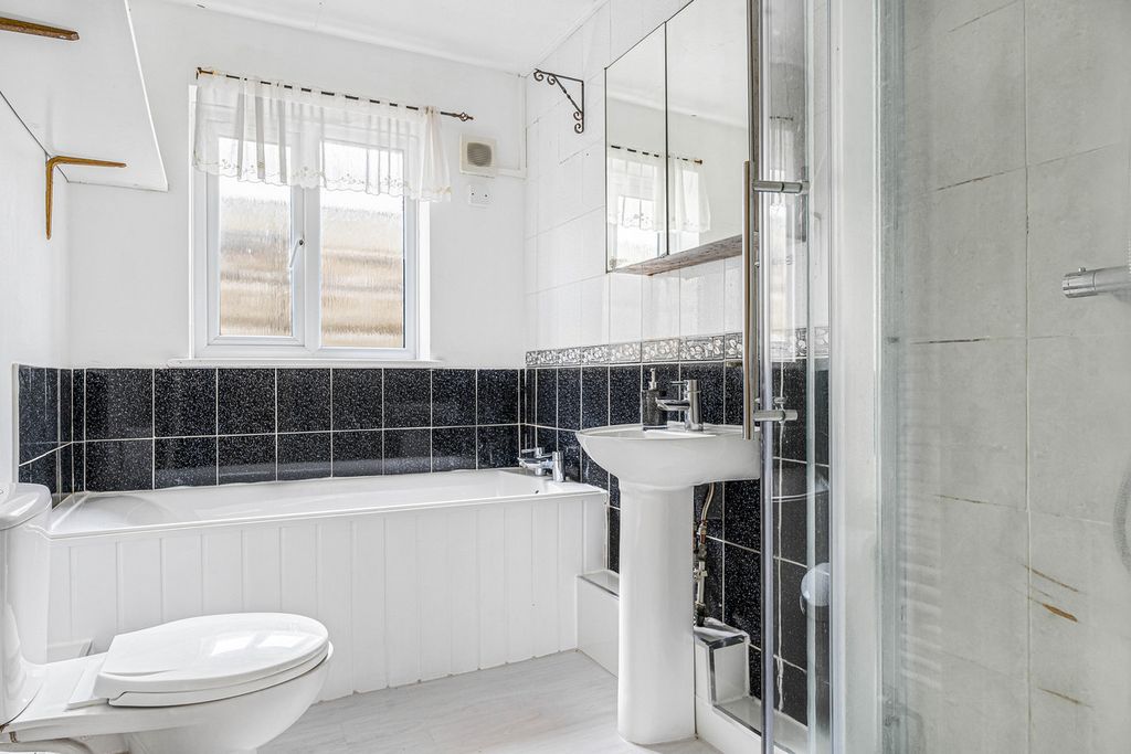 Additional image 9 of 3 bed detached bungalow for saleThe Moors, Kidlington OX5
