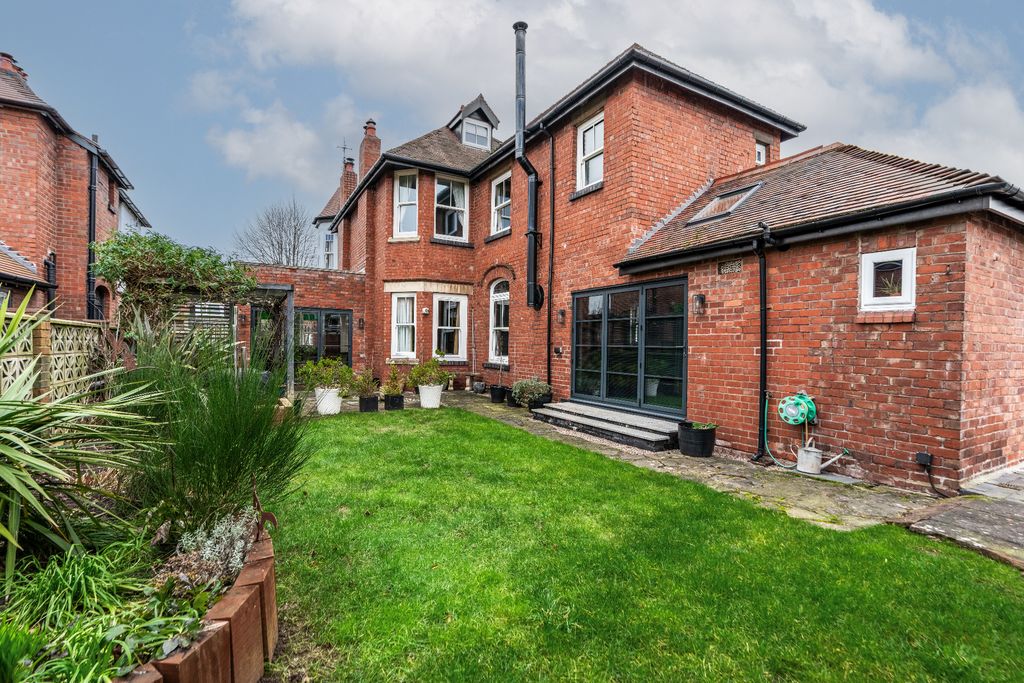 Additional image 22 of 5 bed detached house for saleLea Bank Avenue, Kidderminster DY11