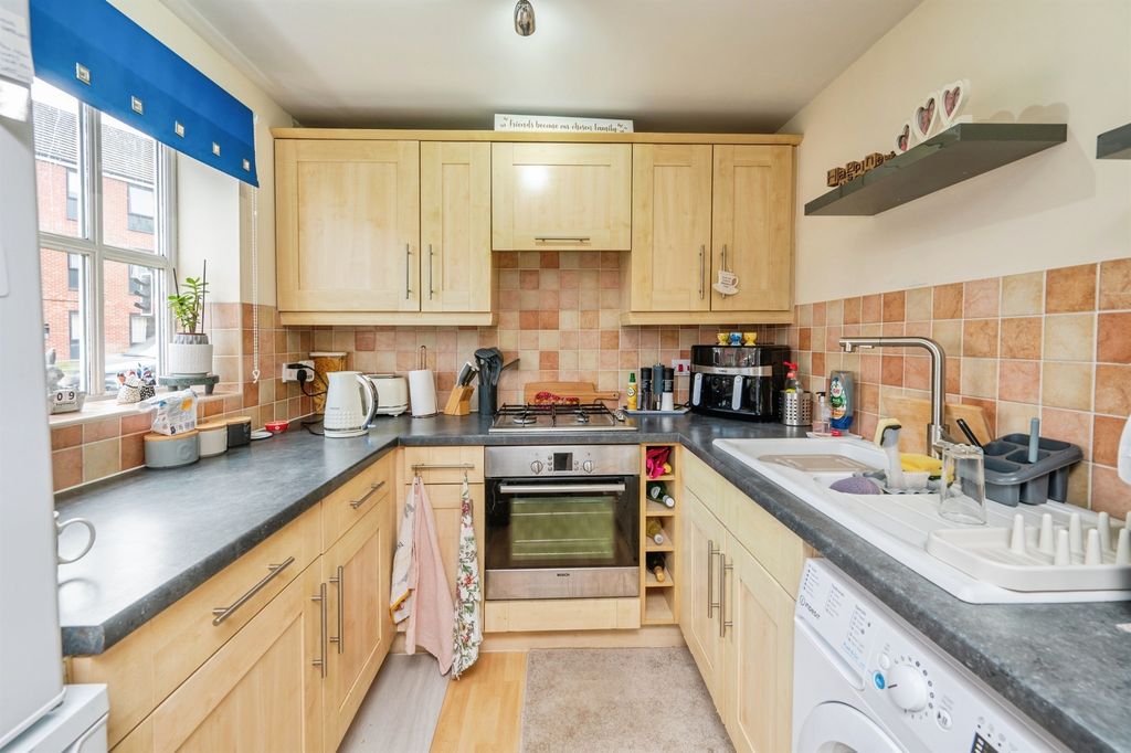 Additional image 6 of 1 bed flat for saleStourbridge Road, Kidderminster DY10