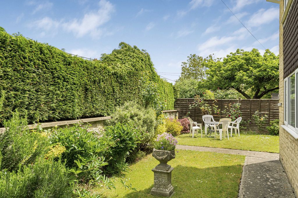 Additional image 6 of 4 bed detached house for saleThe Moors, Kidlington OX5