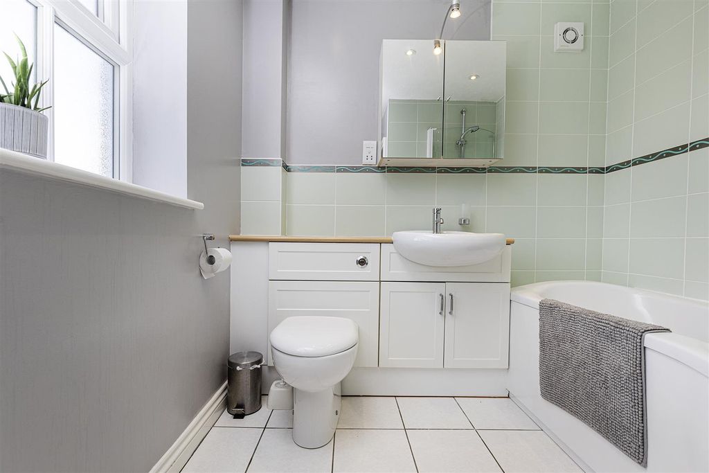 Additional image 44 of 5 bed detached house for saleWhitebeam Park, Birkby, Huddersfield HD2