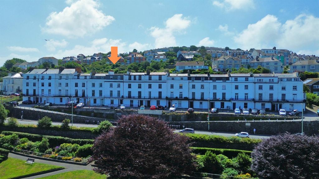 2 bed flat for saleHillsborough Terrace, Ilfracombe EX34
