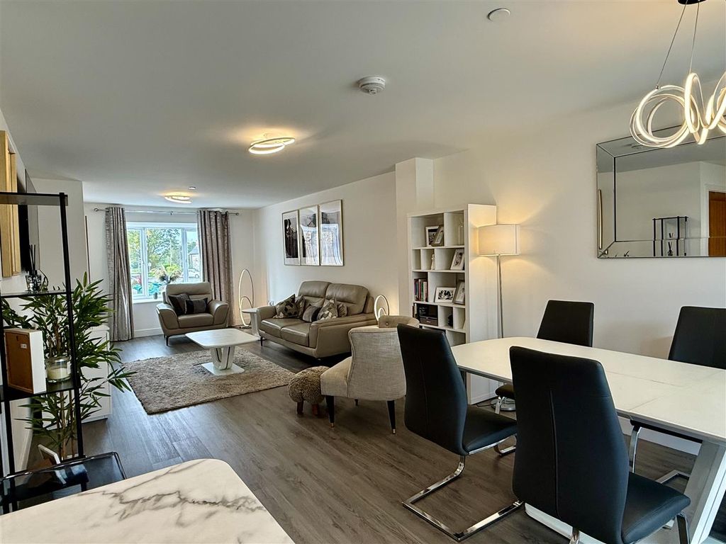 Additional image 2 of 4 bed detached house for saleGerddi Gwenllian, Mynyddygarreg, Kidwelly SA17