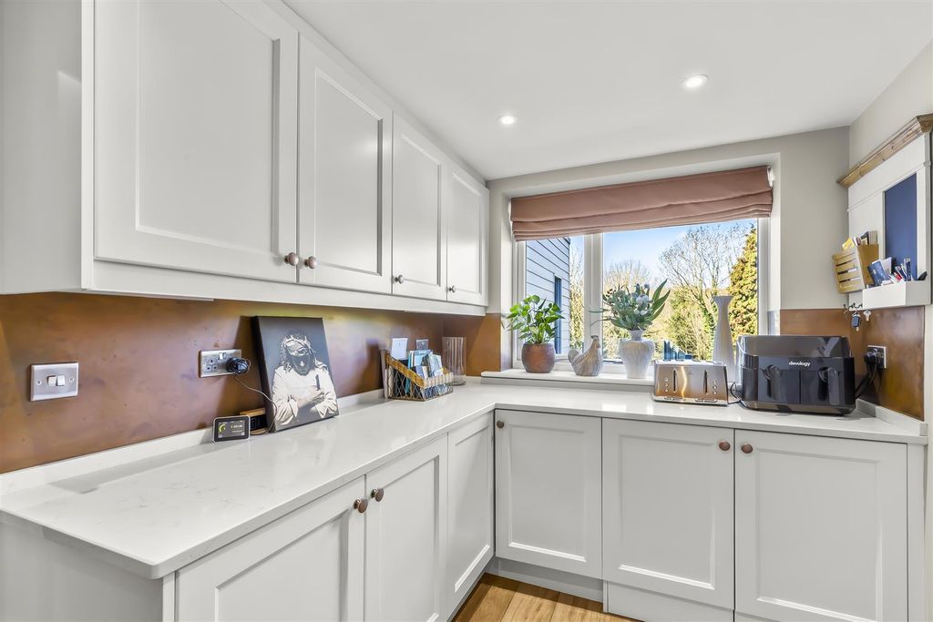 Additional image 9 of 4 bed detached house for saleLeeds Road, Ilkley LS29