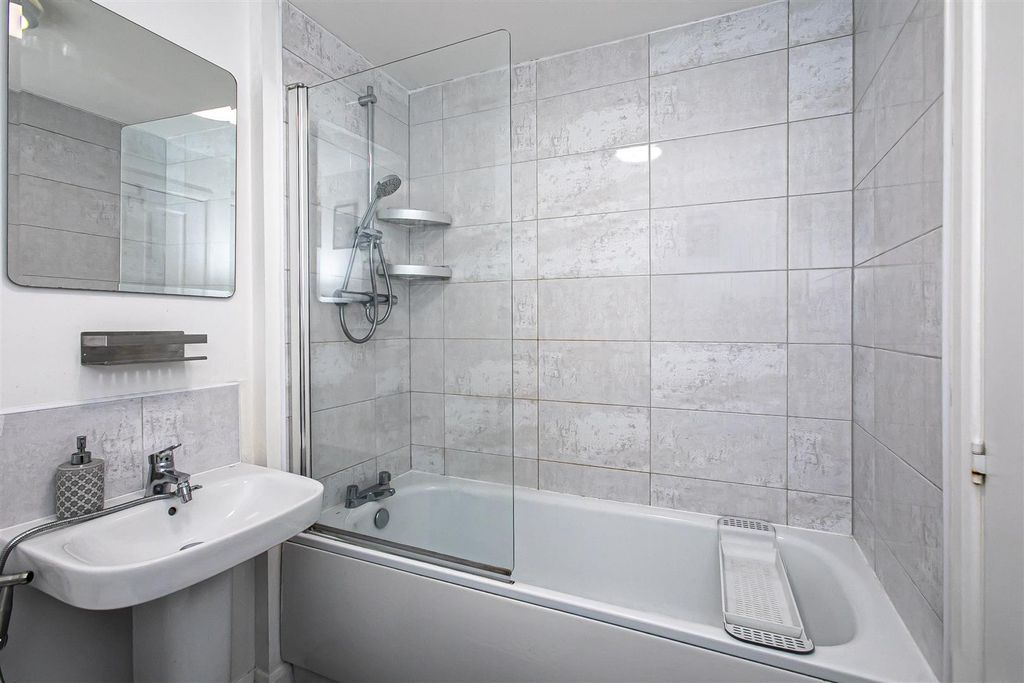Additional image 22 of 2 bed terraced house for sale15 Curlew Way, Inverkeithing KY11