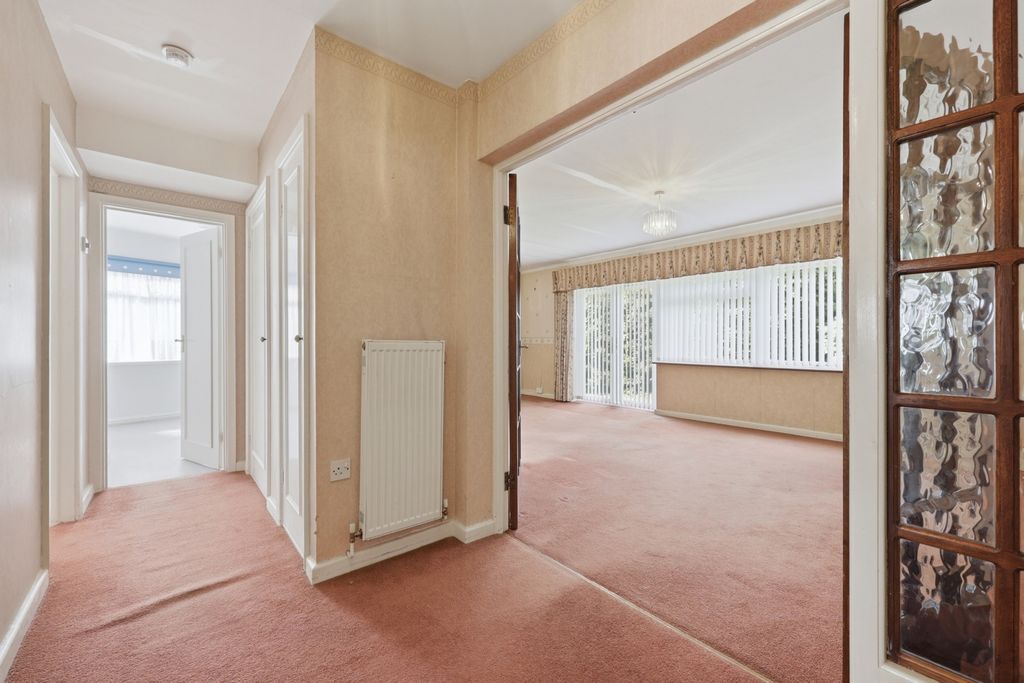 1 bed flat for saleStation Lane, Ingatestone CM4 photo 4