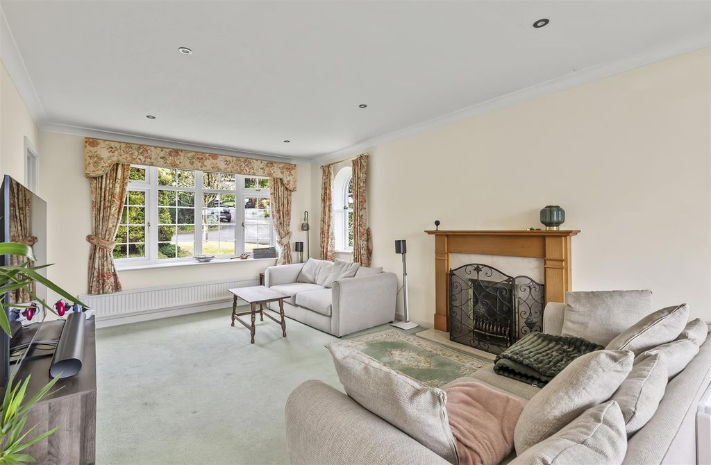 Additional image 3 of 4 bed detached house for saleWoodroyd Gardens, Ilkley LS29