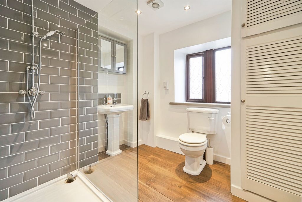 Additional image 17 of 4 bed semi-detached house for saleLong Lee Lane, Keighley BD21