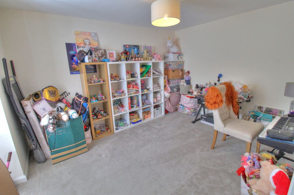 Additional image 10 of 5 bed detached house for saleVanneck Close, Kidderminster DY11