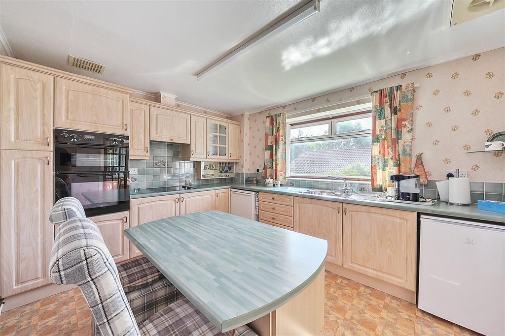 Additional image 5 of 3 bed detached bungalow for saleWadham Close, Ilminster TA19