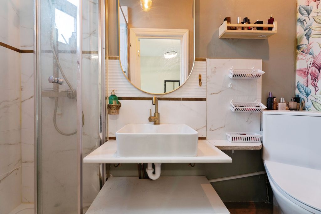 Additional image 15 of 7 bed semi-detached house for saleGrosvenor Road, Ilford IG1