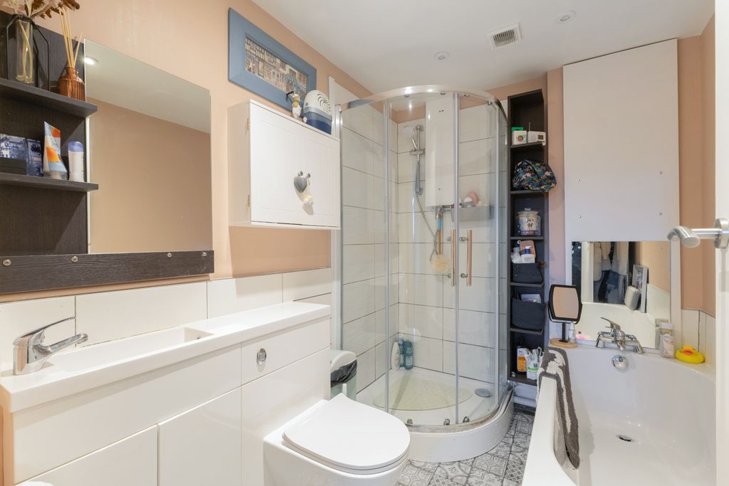 Additional image 17 of 3 bed semi-detached bungalow for salePriory Avenue, Hungerford RG17