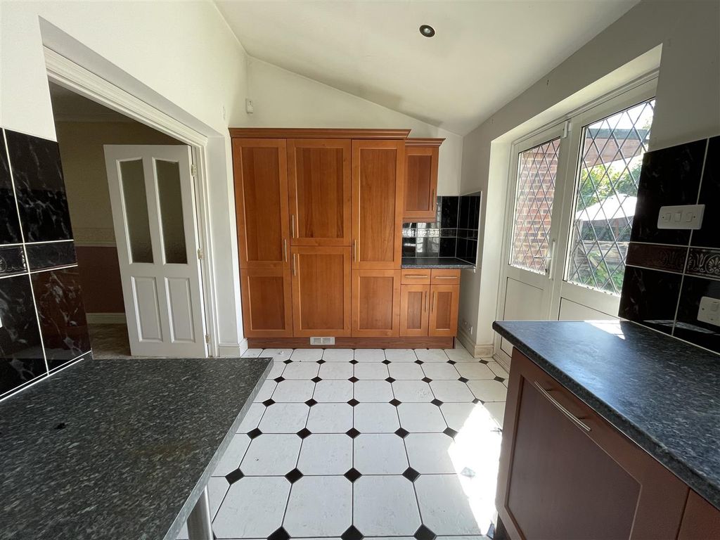 Additional image 16 of 3 bed semi-detached house for saleGresham Road, Hounslow TW3