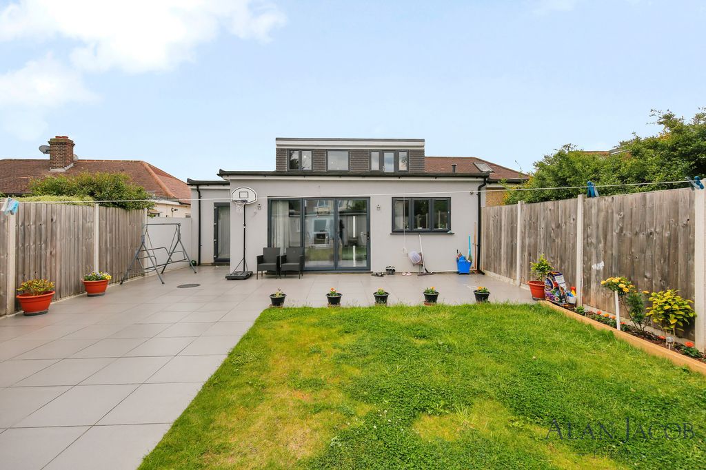 Additional image 40 of 5 bed bungalow for saleJerningham Avenue, Clayhall IG5