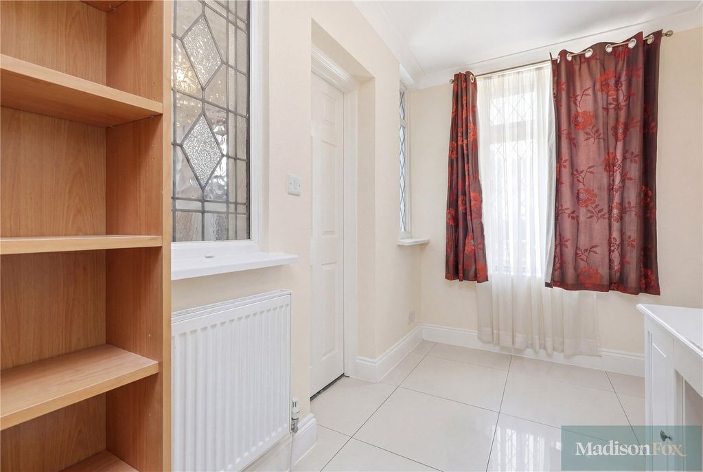 Additional image 17 of 4 bed detached house for saleWoodford Avenue, Ilford IG2
