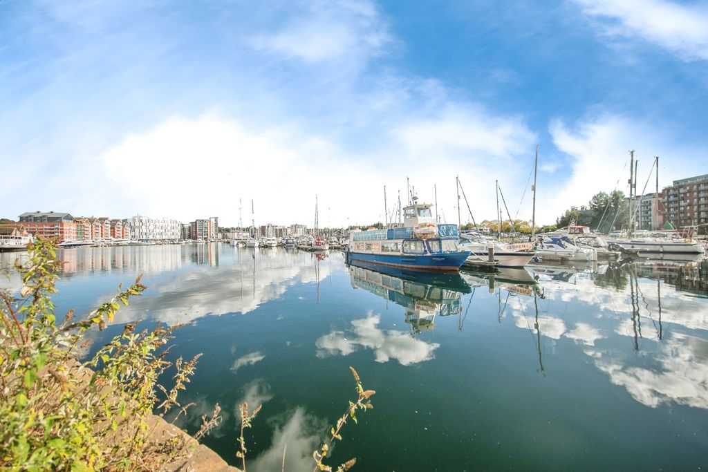 Additional image 14 of 2 bed flat for saleKey Street, Ipswich, Suffolk IP4