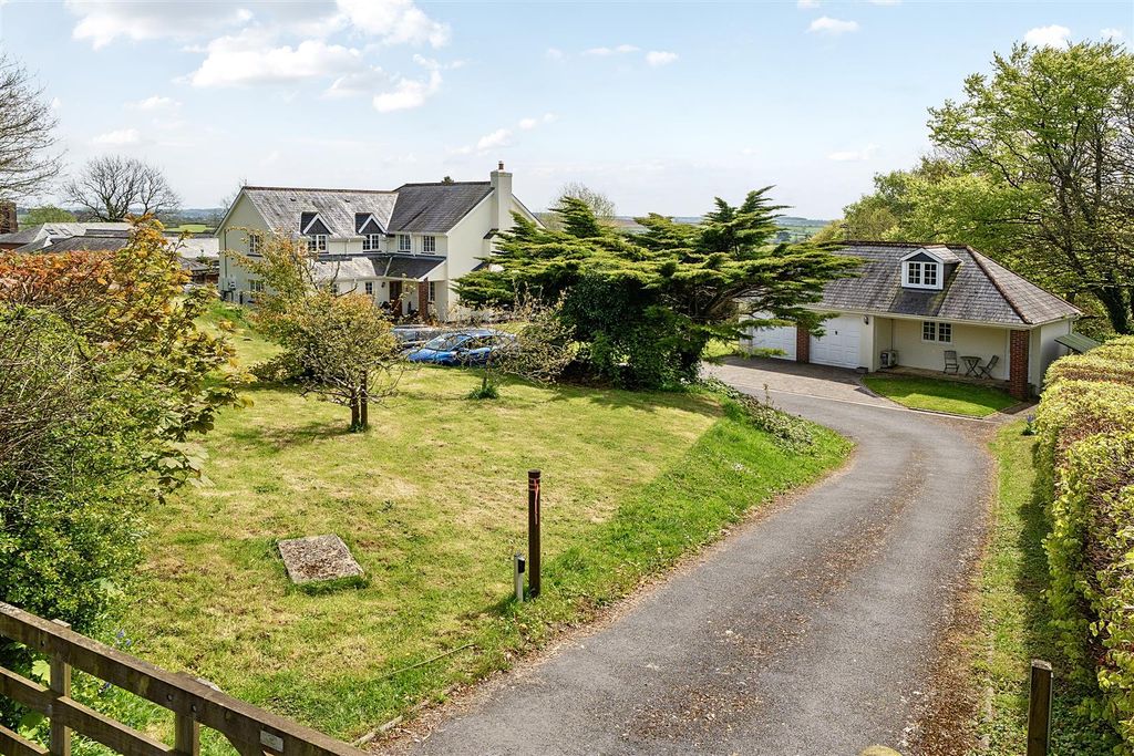 Additional image 2 of 5 bed detached house for saleMoorfields, Moorhaven, Ivybridge PL21