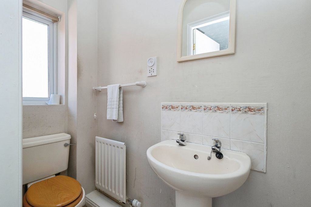 Additional image 16 of 3 bed semi-detached house for saleJames Drive, Hyde, Greater Manchester SK14