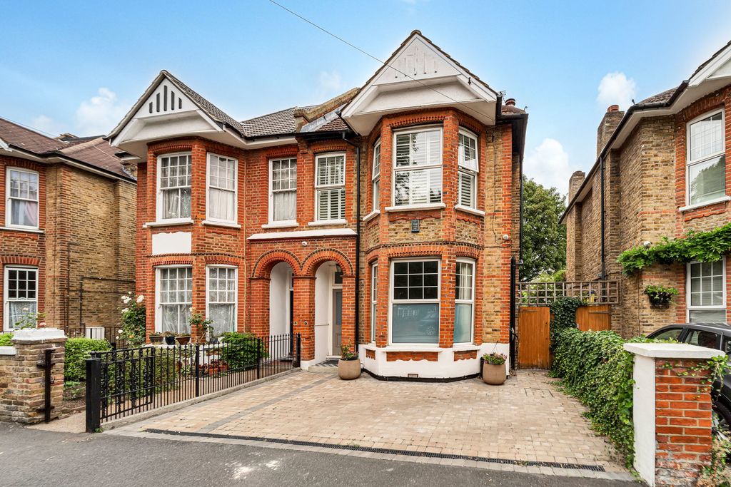 4 bed semi-detached house for saleWitham Road, Isleworth TW7