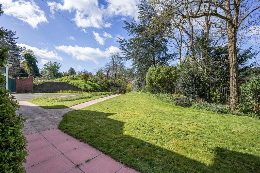 Additional image 11 of 8 bed detached house for saleLarches Road, Kidderminster DY11