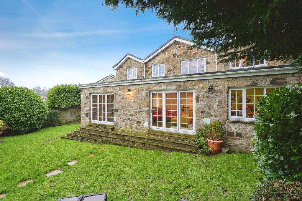 Additional image 19 of 5 bed detached house for saleThe Fairway, Huddersfield HD2