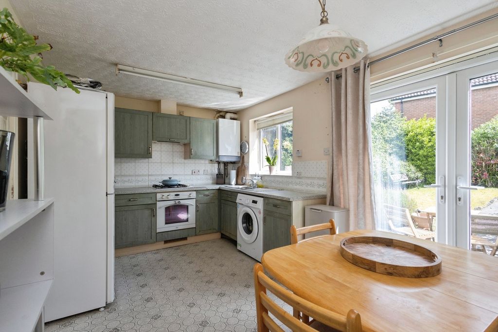 Additional image 5 of 3 bed semi-detached house for saleJames Drive, Hyde, Greater Manchester SK14