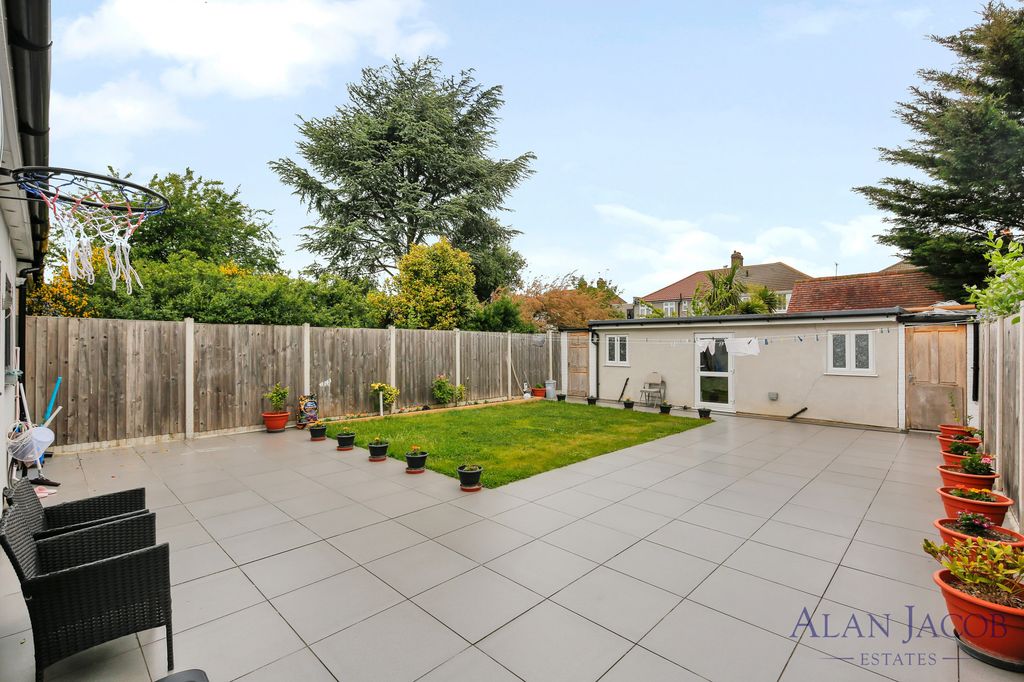 Additional image 41 of 5 bed bungalow for saleJerningham Avenue, Clayhall IG5