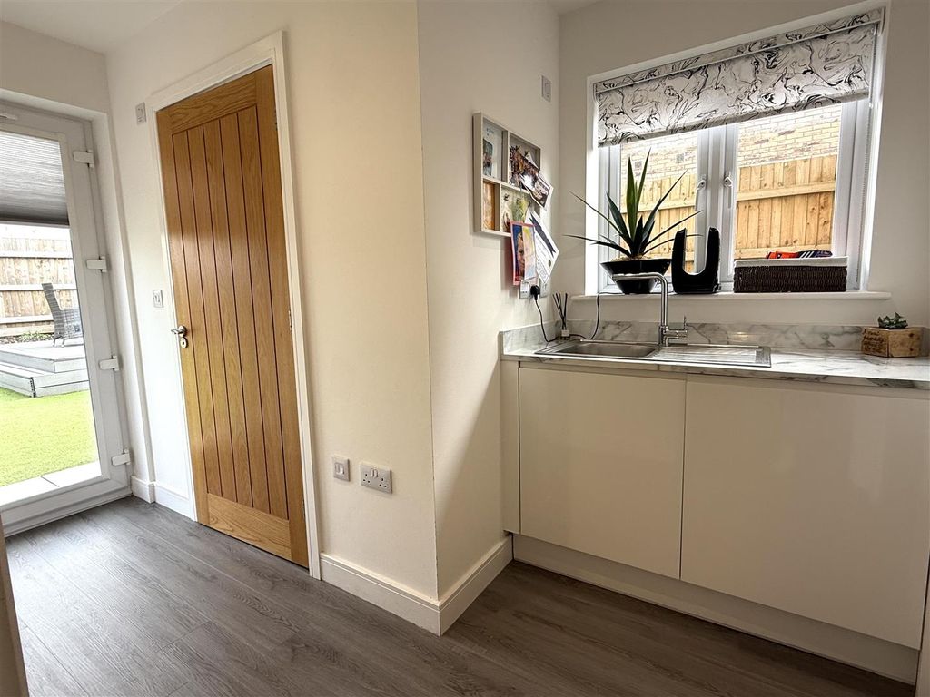 Additional image 17 of 4 bed detached house for saleGerddi Gwenllian, Mynyddygarreg, Kidwelly SA17