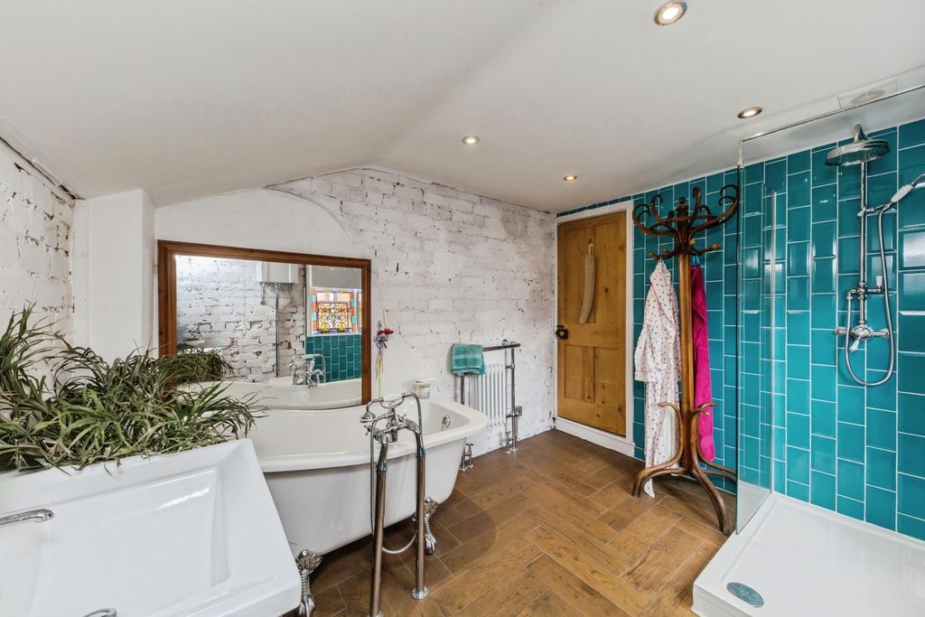 Additional image 10 of 4 bed terraced house for saleBexton Road, Knutsford, Cheshire WA16