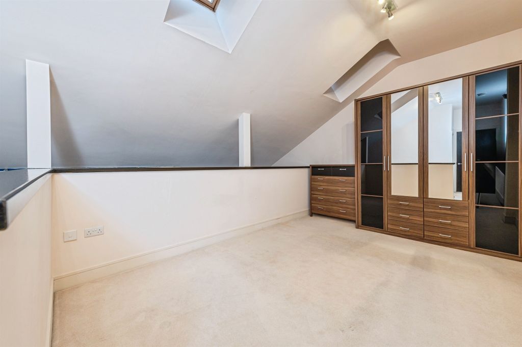 2 bed penthouse for saleEquilibrium, Lindley, Huddersfield HD3 photo 4