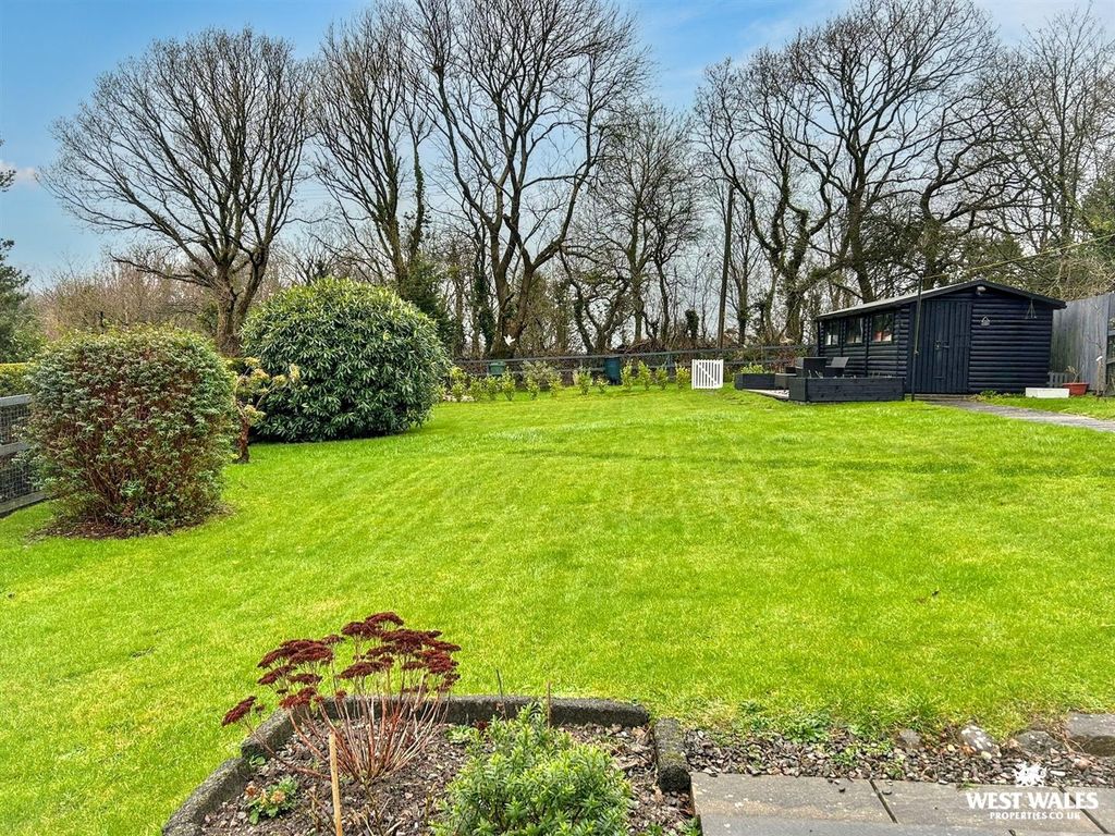 Additional image 21 of 3 bed detached bungalow for saleMeinciau Road, Mynyddygarreg, Kidwelly SA17