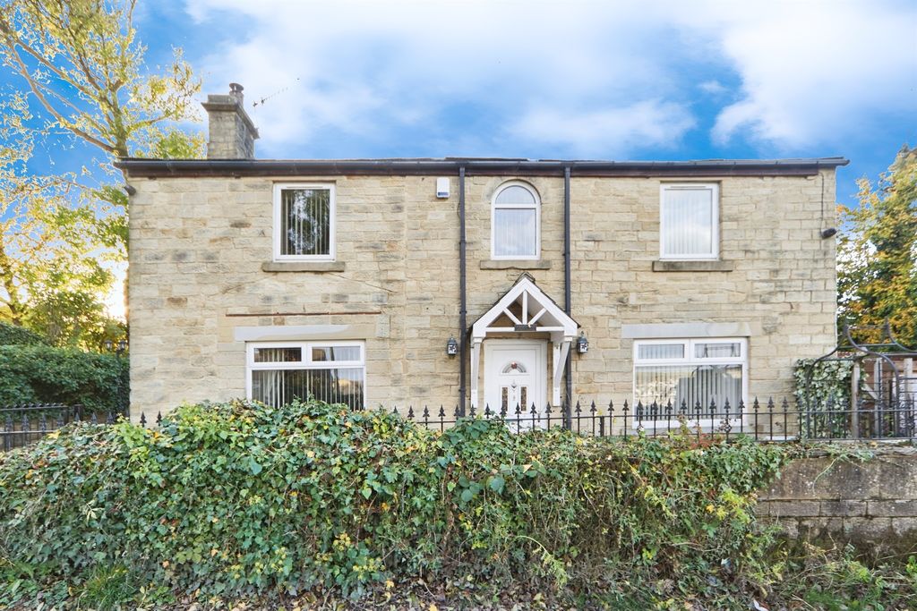 3 bed detached house for saleHigh Spring Gardens Lane, Keighley BD20
