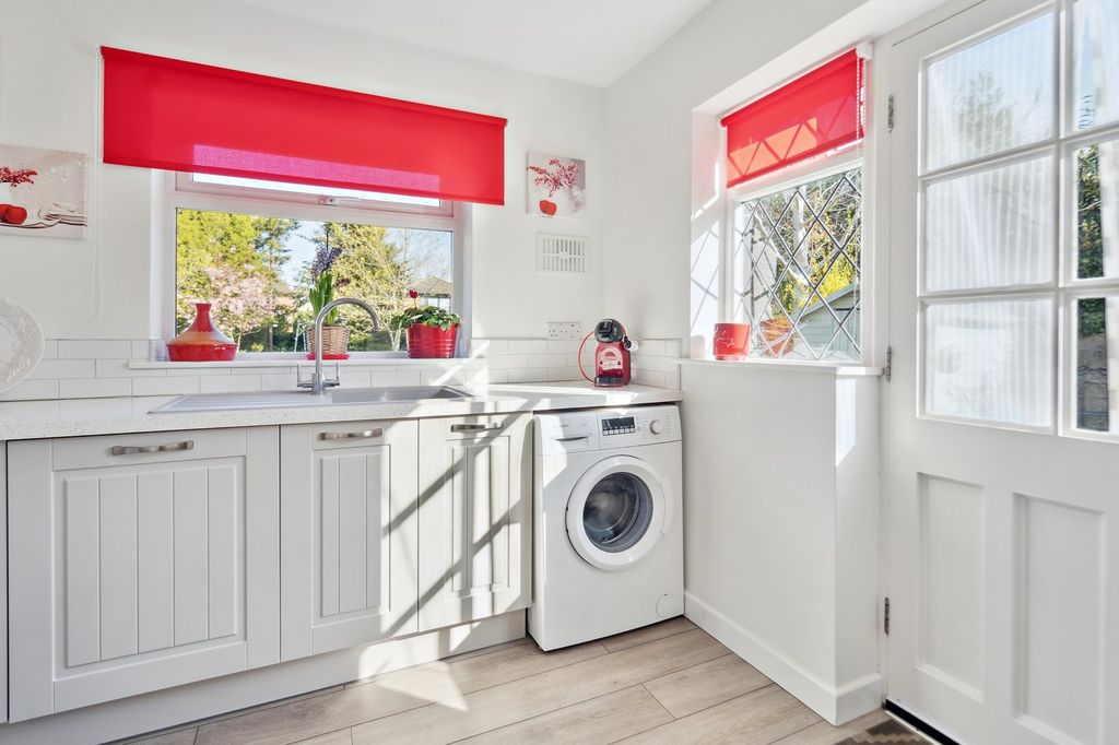 Additional image 10 of 5 bed detached house for saleNorwood Lane, Iver SL0