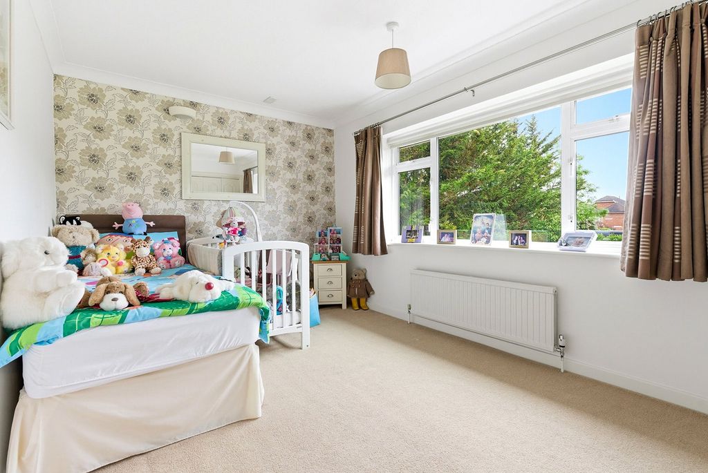 Additional image 17 of 5 bed detached house for saleNorwood Lane, Iver SL0